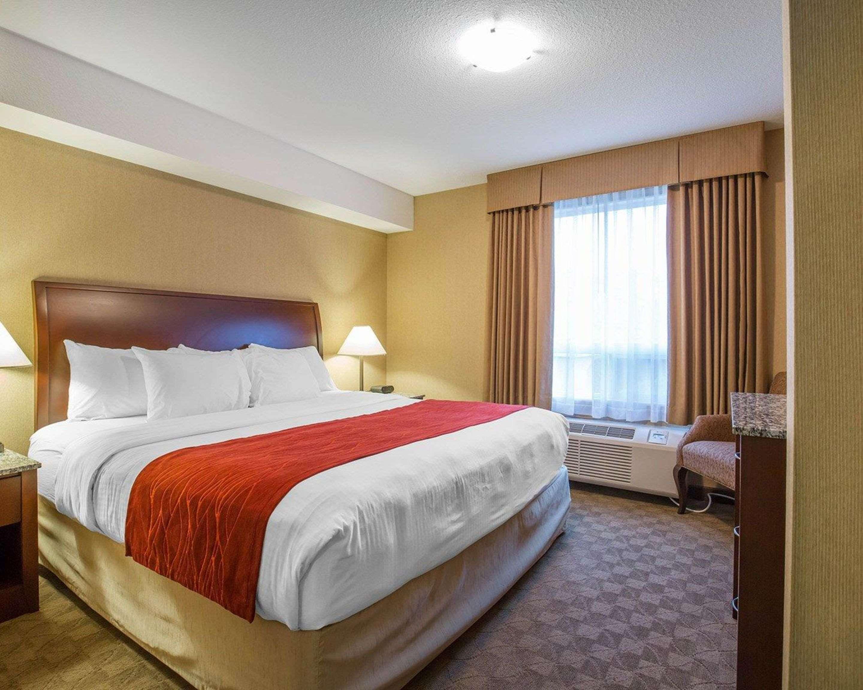 Comfort Inn & Suites Airdrie Εξωτερικό φωτογραφία